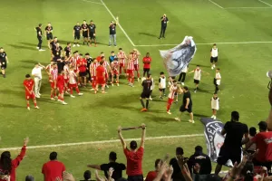 Freedom 24 Krasava ΕΝΥ-Νέα Σαλαμίνα: Ερυθρόλευκη πρόκριση στα πέναλτι!  