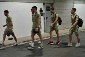 (ΦΩΤΟΣ kerkida) Η άφιξη της AΕΚ