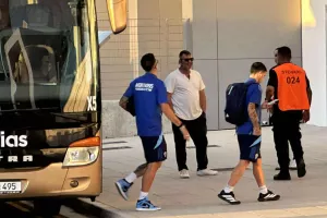 (ΦΩΤΟΣ kerkida) Η άφιξη της Ανόρθωσης 