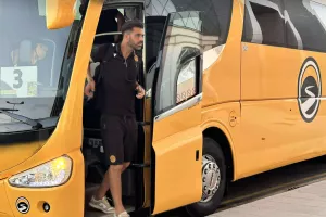 (ΦΩΤΟΣ kerkida) Η άφιξη της ΑΕΛ