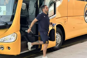 (ΦΩΤΟΣ kerkida) Η άφιξη της ΑΕΛ