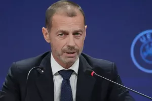 UEFA: Άνοιξε τον δρόμο για τη διεξαγωγή του αγώνα Βιγιαρεάλ – Μπαρτσελόνα στο Μαϊάμι