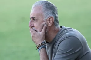Ταουσιάνης: “Αγωνιστήκαμε με σθένος και με ομοψυχία, συγχαρητήρια στους παίκτες”