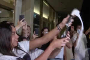 Δάκρυα χαράς στο Τελ Αβίβ μετά τη συμφωνία με τη Χαμάς για το τέλος του πολέμου