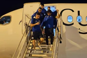 Προσγείωση... στο "Fellini Airport" η Εθνική μας (Φώτος)