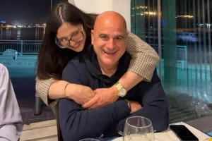 "Όταν ο κόσμος βλέπει έναν προπονητή, βλέπω τον μπαμπά μου/Ένας άνθρωπος που δεν σταματά ποτέ να πιστεύει"