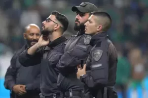 Τελικός... με Λοΐζο βασικό/Διακοπή ρεύματος και αστυνομικοί στα αποδυτήρια