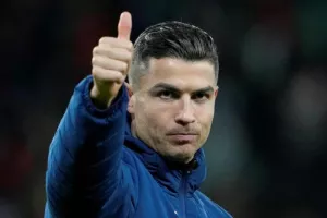 Ο Ρονάλντο έγινε ο πρώτος δισεκατομμυριούχος ποδοσφαιριστής