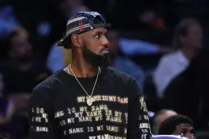 Πρώην NBAer κατά ΛεΜπρόν: “Δεν ήταν το μήνυμα που πρέπει να περνάμε στα παιδιά”