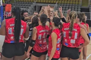 "Βαρωσιώτικο πετοσφαιρικό ντέρμπι στην προσφυγιά"