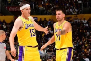 Ντόντσιτς σε Όστιν Ριβς: «GOAT»