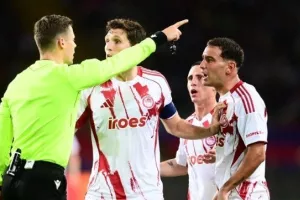 Η IFAB αλλάζει την εξέταση της δεύτερης κίτρινης μετά την άδικη αποβολή του Έσε