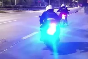 Βρέθηκε μοτοσικλέτα/Πιστεύουν σχετίζεται με τους εκτελεστές Δημοσθένους