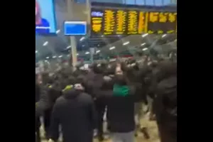 (Βίντεο Kerkida) Έκαναν την Αγλλία... ΑΡΕΝΑ οι ΑΕΚτζήδες που θέλουν "διπλό"!