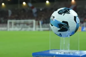 Ανοίγει η αυλαία σε Νεάπολη, Σέρρες και Ηράκλειο