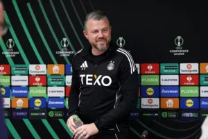 Προπονητής Αμπερντίν: «Πρόκληση για εμάς το ματς με την ΑΕΚ»