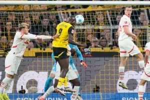 Bundesliga: Δύσκολη αποστολή για Μπάγερν, ντέρμπι Ντόρτμουντ-Λειψία