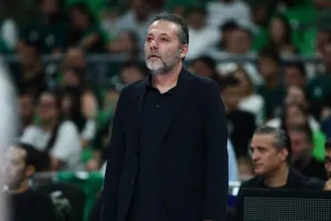Σερέλης: «Σημαντική η απουσία του Ναν, αλλά γι' αυτό έχουμε μεγάλο ρόστερ - Και ο Ολυμπιακός έχει τραυματισμούς»
