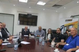 Συνάντηση για αναβάθμιση των σταδίων των προσφυγικών σωματείων