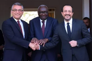 Πρώτη συνάντηση ΠτΔ με Ερχιουρμάν