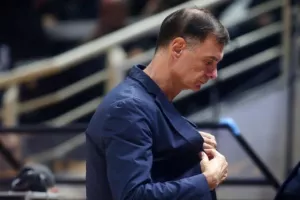 Μπαρτζώκας: «ΟΚ ο Νιλικίνα, δε θα παίξει την Τετάρτη ο ΜακΚίσικ»