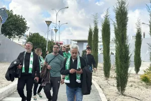 Θέλουν διπλό μες το... Παφιακό