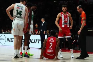 (ΒΙΝΤΕΟ) Τα ΄χασε ο Γάλλος σπίκερ με τον τραυματισμό του Έβανς