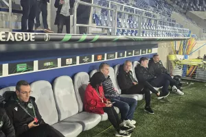 Δεν χάνει... ο Παπασταύρου