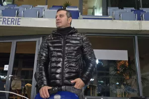 Δημήτρης με βλέμμα... στον Παναγιώτη