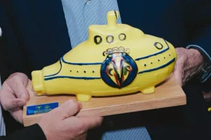 Βυθισμένο... υποβρύχιο!