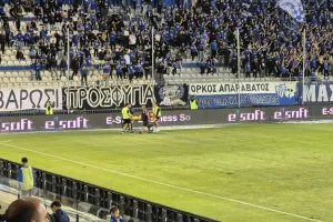 (ΒΙΝΤΕΟ Kerkida) Αποχώρησε με φορείο ο Γκορτέρ - Χειροκρότησε ο κόσμος της Ανόρθωσης