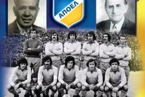 Eκατοντάδες αναρτήσεις/ΦΩΤΟΣ