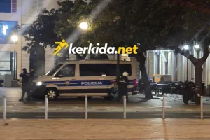 Παρακολουθεί...η Αστυνομία
