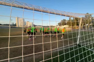 "Δύσκολη έξοδος στη Νήσου"