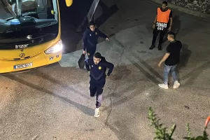 Φώτος kerkida από την άφιξη της ΑΕΛ