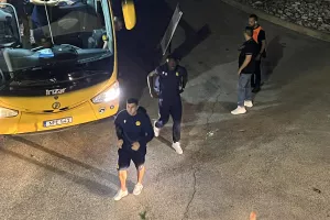 Φώτος kerkida από την άφιξη της ΑΕΛ