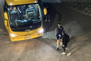 Φώτος kerkida από την άφιξη της ΑΕΛ