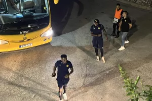 Φώτος kerkida από την άφιξη της ΑΕΛ
