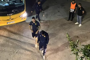 Φώτος kerkida από την άφιξη της ΑΕΛ