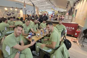 (Φώτος Kerkida) Χαμογελαστοί, πανέτοιμοι και... υποψιασμένοι