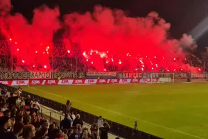 (Βίντεο/Φώτος Kerkida) Εντυπωσιακό σκηνικό με pyroshow!