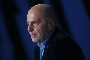 "Ποδοσφαιρικός φίλος ο Κομπότης, ο πιο έμπειρος πρόεδρος"