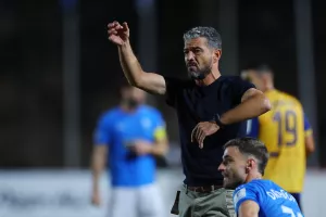 Χωρίς Μαρτίνς με ΑΠΟΕΛ