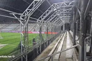 (ΒΙΝΤΕΟ Kerkida/φώτος) Σε...κλουβί οι ΑΕΚτζήδες/Κακή ορατότητα