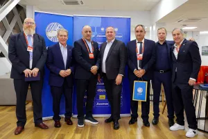 (Φώτος) Ανταλλαγή... αναμνηστικών