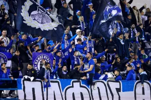 (ΑΠΟΨΗ) Αξίζει στην ομάδα η αποχή; (No1 θέμα)!