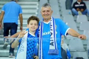 ΦΩΤΟΣ από τις κερκίδες στο Απόλλων - ΑΕΚ