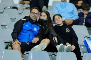 ΦΩΤΟΣ από τις κερκίδες στο Απόλλων - ΑΕΚ