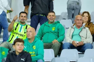 ΦΩΤΟΣ από τις κερκίδες στο Απόλλων - ΑΕΚ