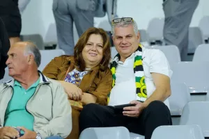 ΦΩΤΟΣ από τις κερκίδες στο Απόλλων - ΑΕΚ